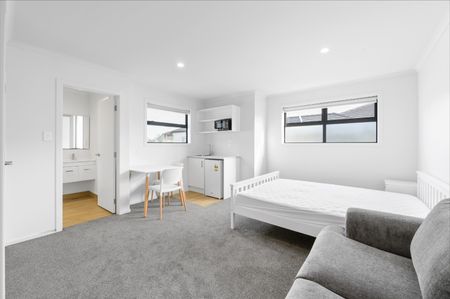 4/54B Cook Street, Hamilton East — - Photo 4