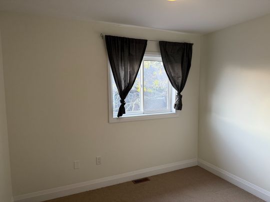 For Lease - 376 Blake Street Unit# 5, Barrie, Ontario - Photo 1