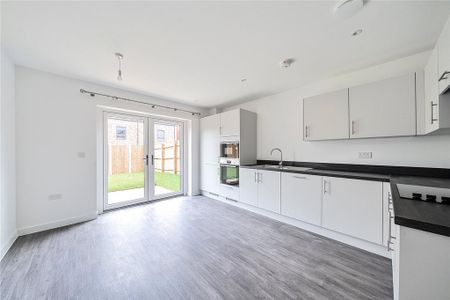 3 bedroom terraced house to rent - Photo 5