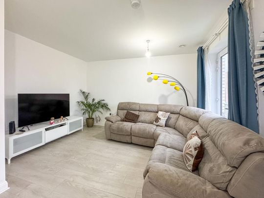 3 bedroom end of terrace house to rent - Photo 1