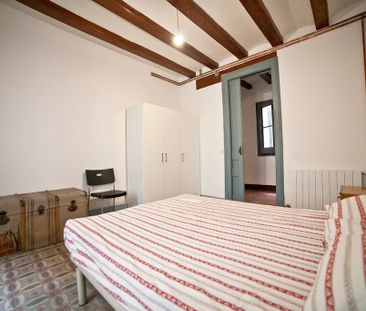 Carrer dAvinyó, Barcelona, Catalonia 08002 - Photo 4