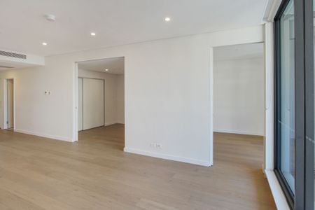 Beautiful One Bed with Large Study Room and Balcony! Ready Now! - Photo 2