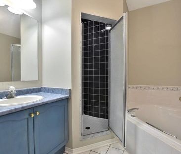 For Lease - 2344 Dalebrook Drive, Oakville, Ontario - Photo 3