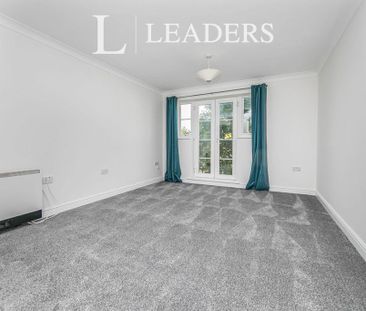 2 bedroom flat to rent - Photo 3