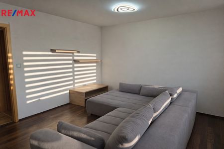 Pronájem bytu 3+1 70 m² - Photo 2