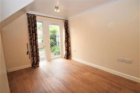 Arlington Road, Walton Cardiff, Tewkesbury, GL20 - Photo 4