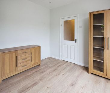 3 bedroom House To Let Total Size: 1194 SQ FT - Photo 1