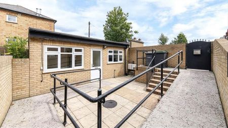 2 bedroom flat to rent - Photo 4