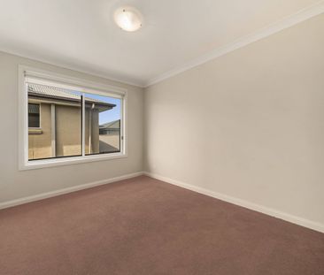 Lovely 2 Bedroom Home - Photo 1