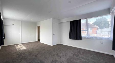 We Three Kings - Photo 5