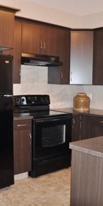 7 Ross Close, Sylvan Lake - Photo 3