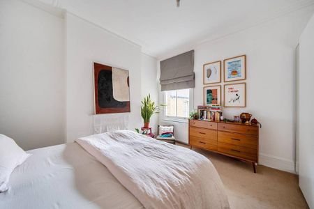 3 bedroom flat to rent - Photo 3