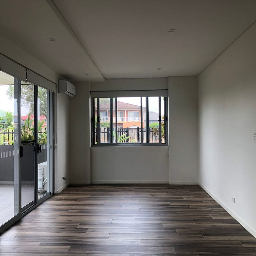 AFFORDABLE HOUSING SCHEME APARTMENT FULL TILES IN LIVING AND DINING - Photo 1