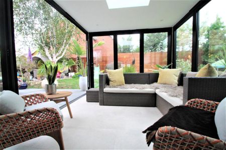 Belmont, Hereford - Photo 3