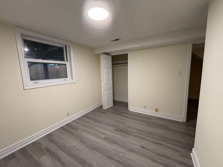 35 Bridge St, Belleville, ON K8P 1H9 - Photo 5