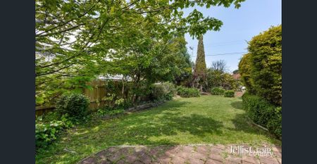 FAMILY LIVING IN HERALD COURT - Photo 5