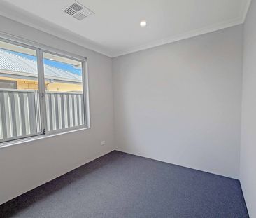 Brand New 2 Bedroom Home in Ravenswood - Photo 2