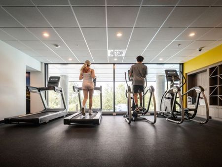 3 1/2 + den - Photo 3