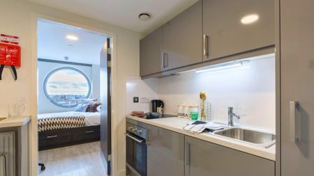 2 bedroom flat share to rent - Photo 2