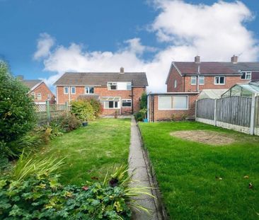 3 bedroom semi-detached house to rent - Photo 2