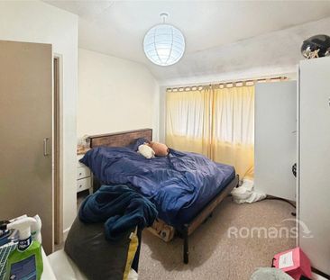 4 bedroom semi-detached house to rent - Photo 2