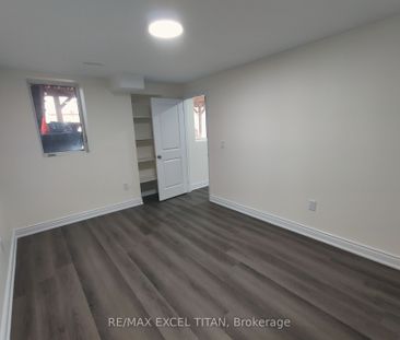 For Lease - 460 Mactier Drive, Vaughan, Ontario - Photo 5