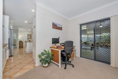 Entertainers Delight! - Photo 4