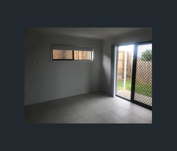 Modern Duplex Living - Photo 3