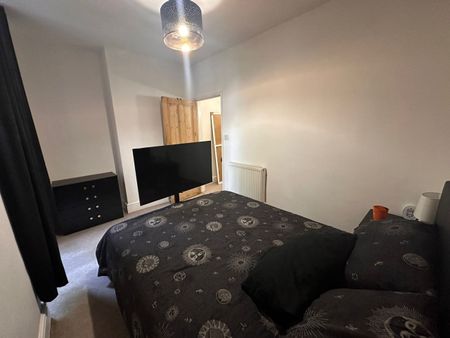 2 Bed Flat, Fosse Road South, LE3 - Photo 4