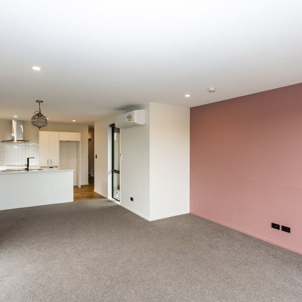 Lovely 3 bedroom family home in Rolleston! 6 month Lease Available - Photo 1