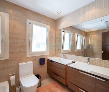 Villa for rent in Marbella - Photo 4