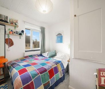 3 bedroom flat to rent - Photo 1