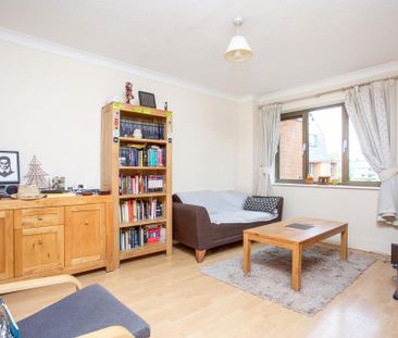 2 bedroom flat to rent - Photo 6