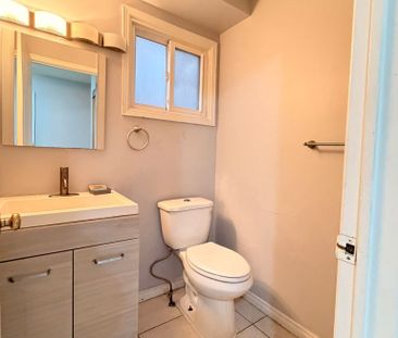 For Lease - 64 Woodside Court Unit# Upper, Brampton, Ontario - Photo 4