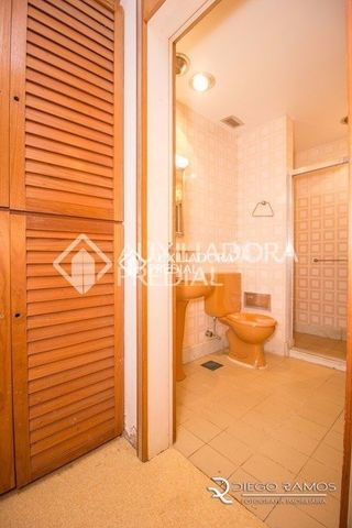 Casa com 3 quartos e 388m² para alugar em Bela Vista, Porto Alegre. - Photo 4