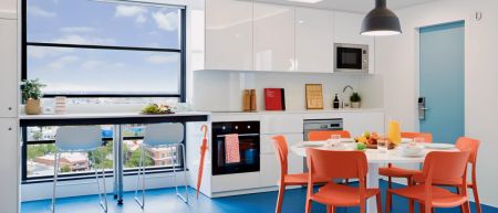 6 Bedroom Apartment - Photo 4