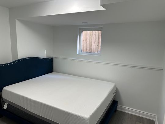 For Lease - 6903 Cumberland Court Unit# Unit 2, Niagara Falls, Ontario - Photo 1