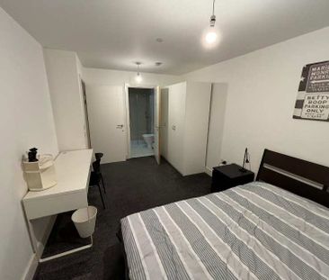 Ivy Point Room 1 Room 2 Room 3 - Photo 3