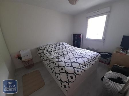 Location Appartement 2 pièces 48m² CAUDEBEC LES ELBEUF 76320 - Photo 4