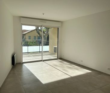 Location Appartement 2 pièces 40m² BRIGNOLES 83170 - Photo 1