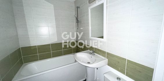 Appartement Calais 1 pièce(s) 36.55 m2 - Photo 3