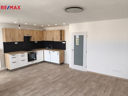 Pronájem bytu 3+kk v osobním vlastnictví 75 m², Praha 4 - Kamýk - Photo 2
