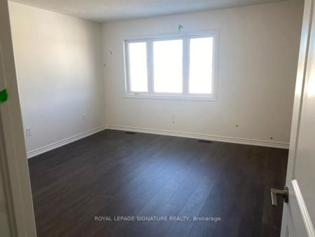 Condo Townhouse For Lease | S9044256 - Photo 4