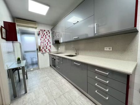 Carrer Ramón Gordillo, Valencia, Valencian Community 46010 - Photo 5