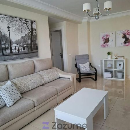 Alquiler de piso en Calle Bocanegra - Photo 2