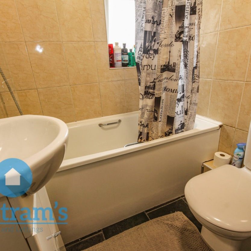 1 bed Shared House for Rent - Photo 1