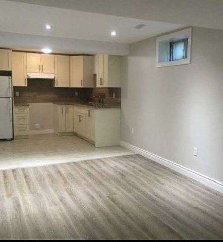 For Lease - 18 Guildwood Drive Unit# Basement, Richmond Hill, Ontario - Photo 4