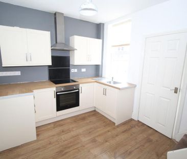2 bedroom terraced house to rent - Photo 3