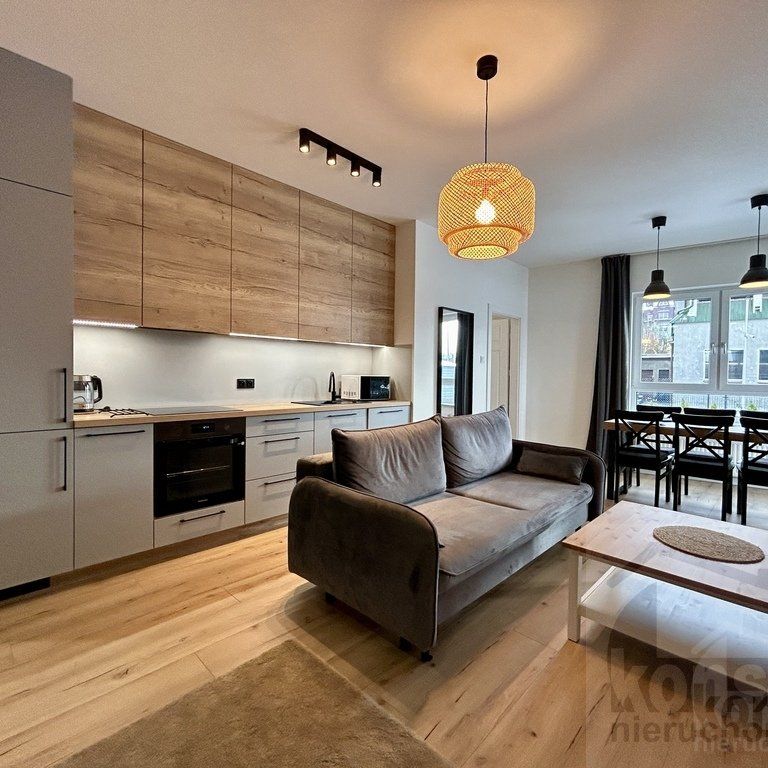 3-pokojowe mieszkanie do wynajęcia z ogródkiem - Photo 1