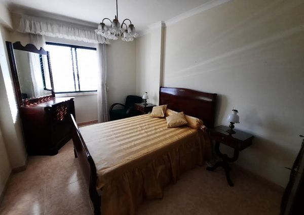 Quarto em Vila Franca de Xira junto a estacao da CP